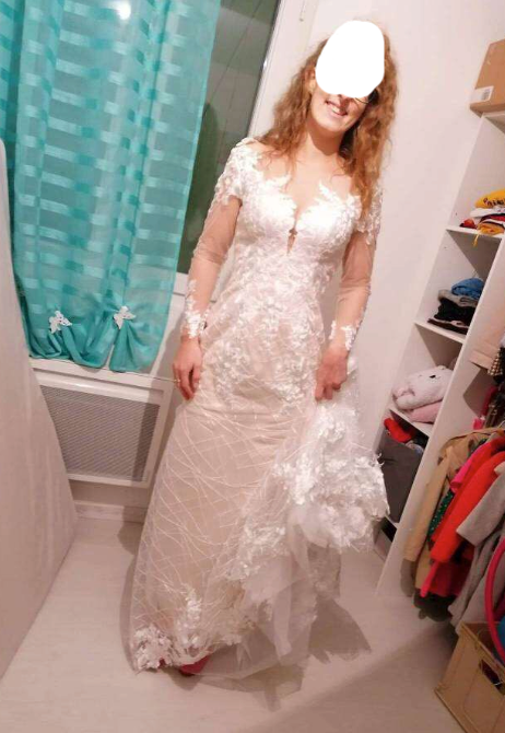 
                      
                        Backless Lace Mermaid Wedding Gown
                      
                    