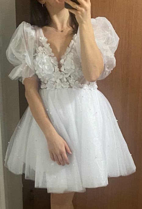 
                      
                        Plunging V-Neck Half Sleeves Pearls Flowers Mini Sexy Backless Bridal Dress
                      
                    