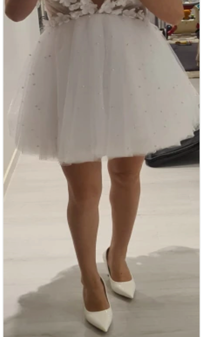 
                      
                        Plunging V-Neck Half Sleeves Pearls Flowers Mini Sexy Backless Bridal Dress
                      
                    