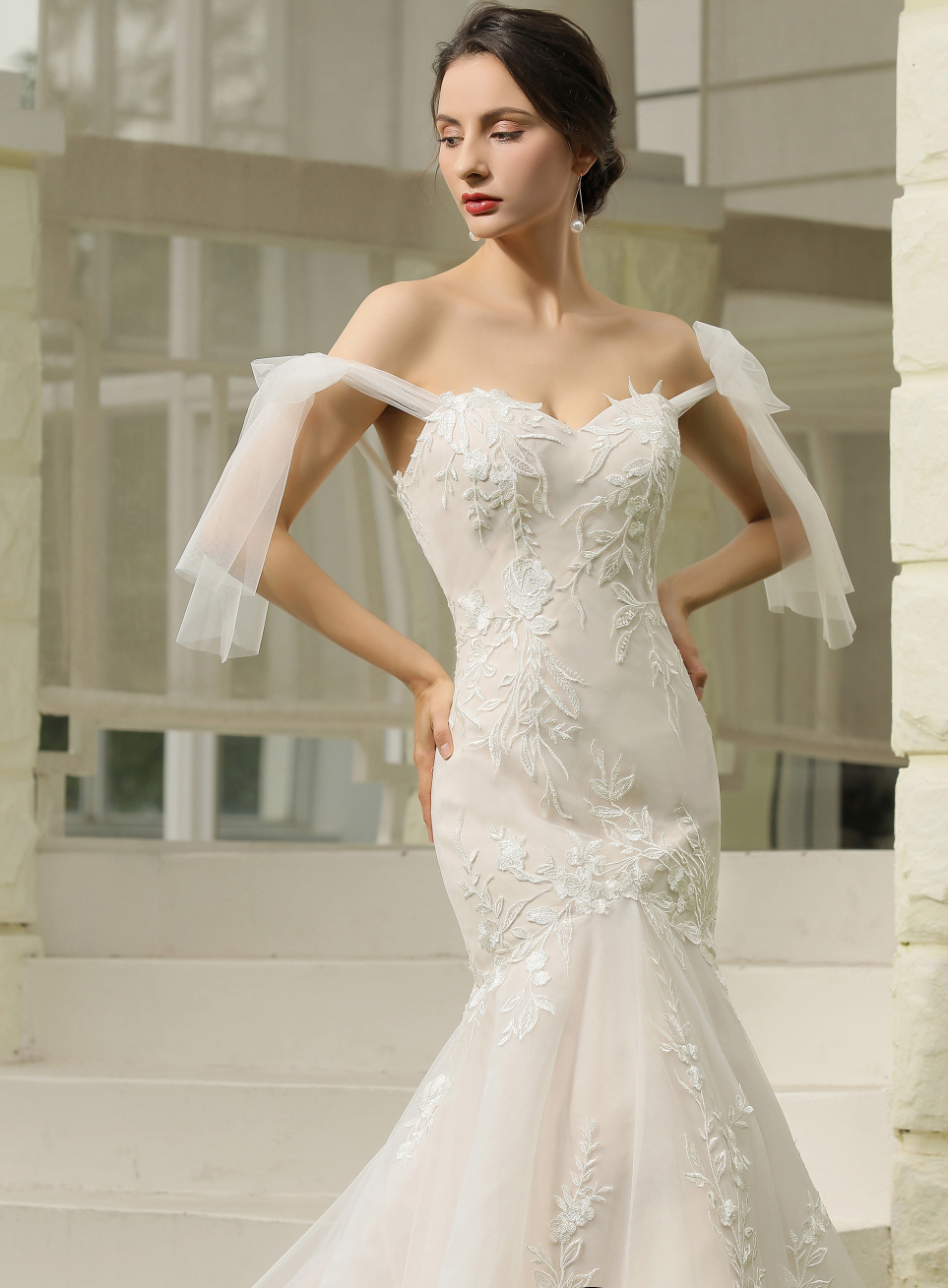 Floral Lace Mermaid Bridal Gown With Detachable Tulle Straps