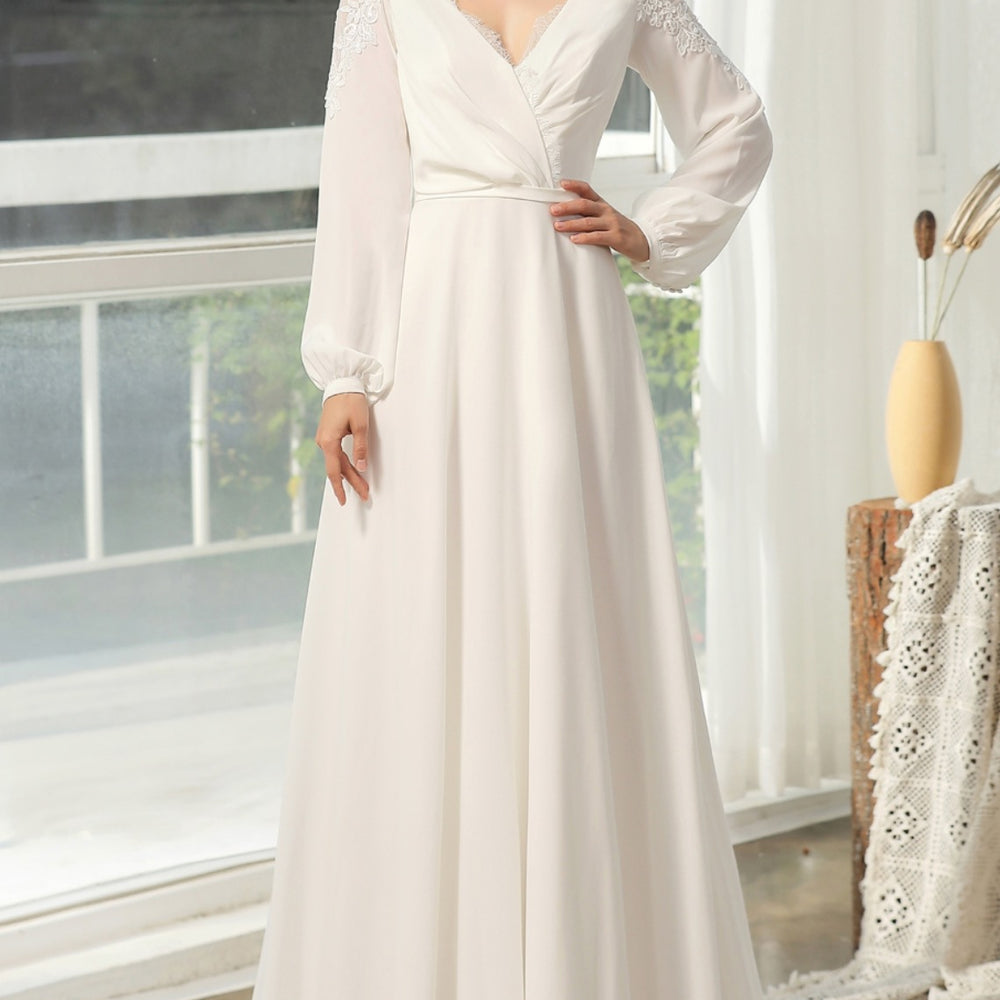 
                      
                        Simple Wedding Dress With Crossed Neckline And Lace Back
                      
                    