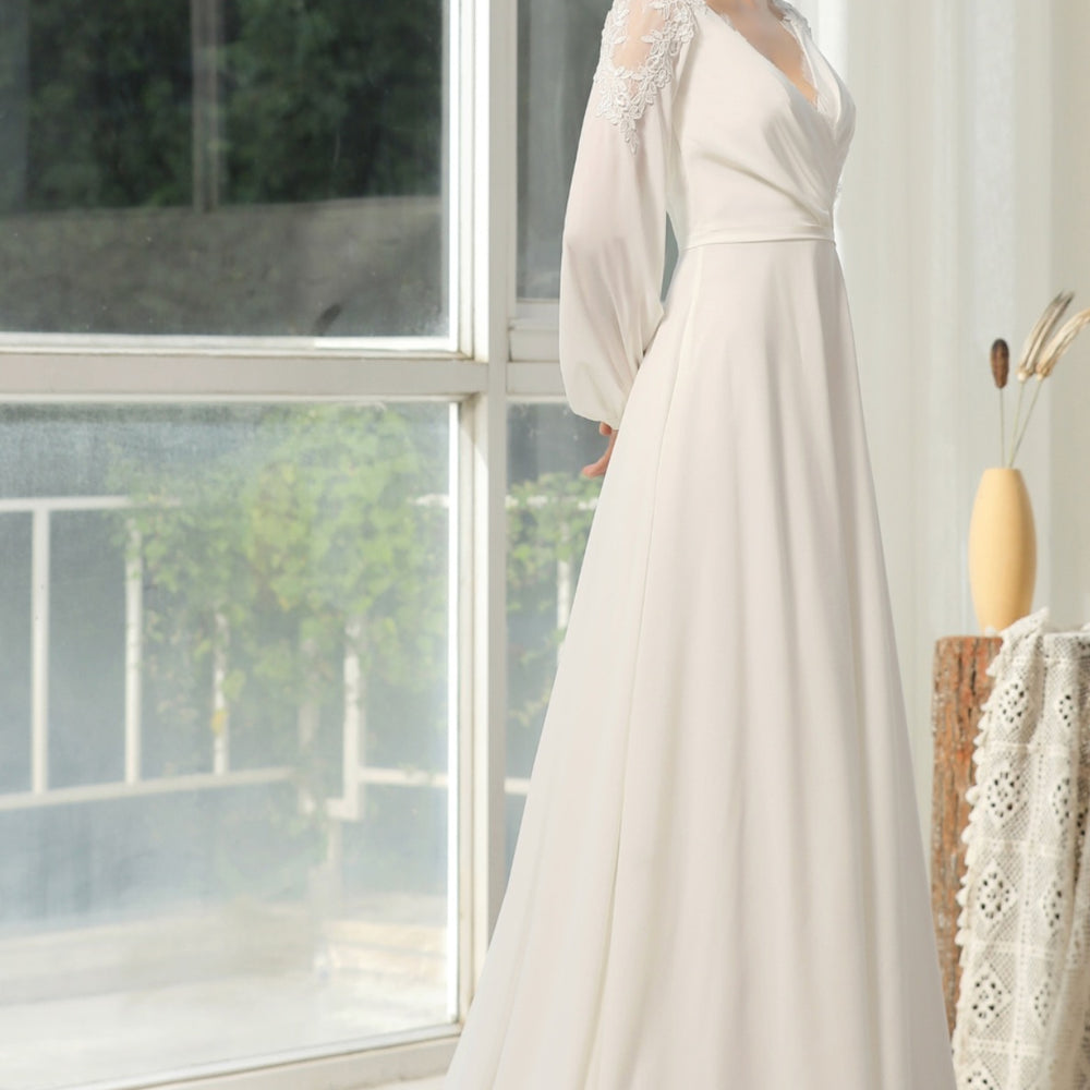 
                      
                        Simple Wedding Dress With Crossed Neckline And Lace Back
                      
                    