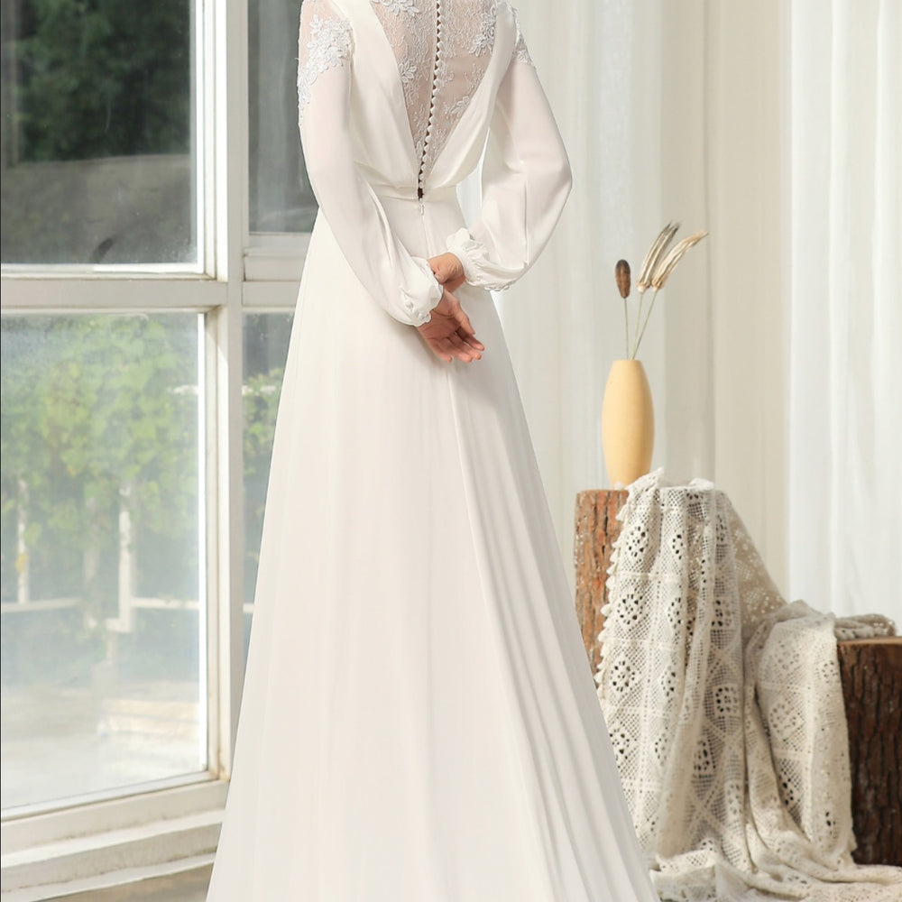 
                      
                        Simple Wedding Dress With Crossed Neckline And Lace Back
                      
                    