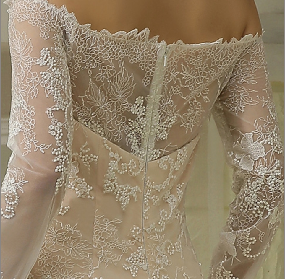 
                      
                        Off-the-Shoulder Sheath Wedding Dress with Luxury Illusion Lace
                      
                    