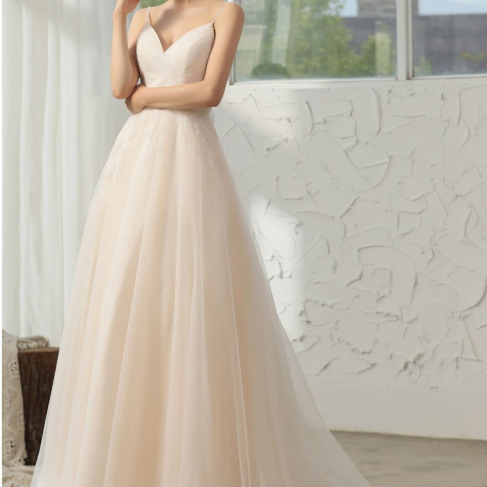 
                      
                        Elegant Lace Pleated A-Line Wedding Dress
                      
                    