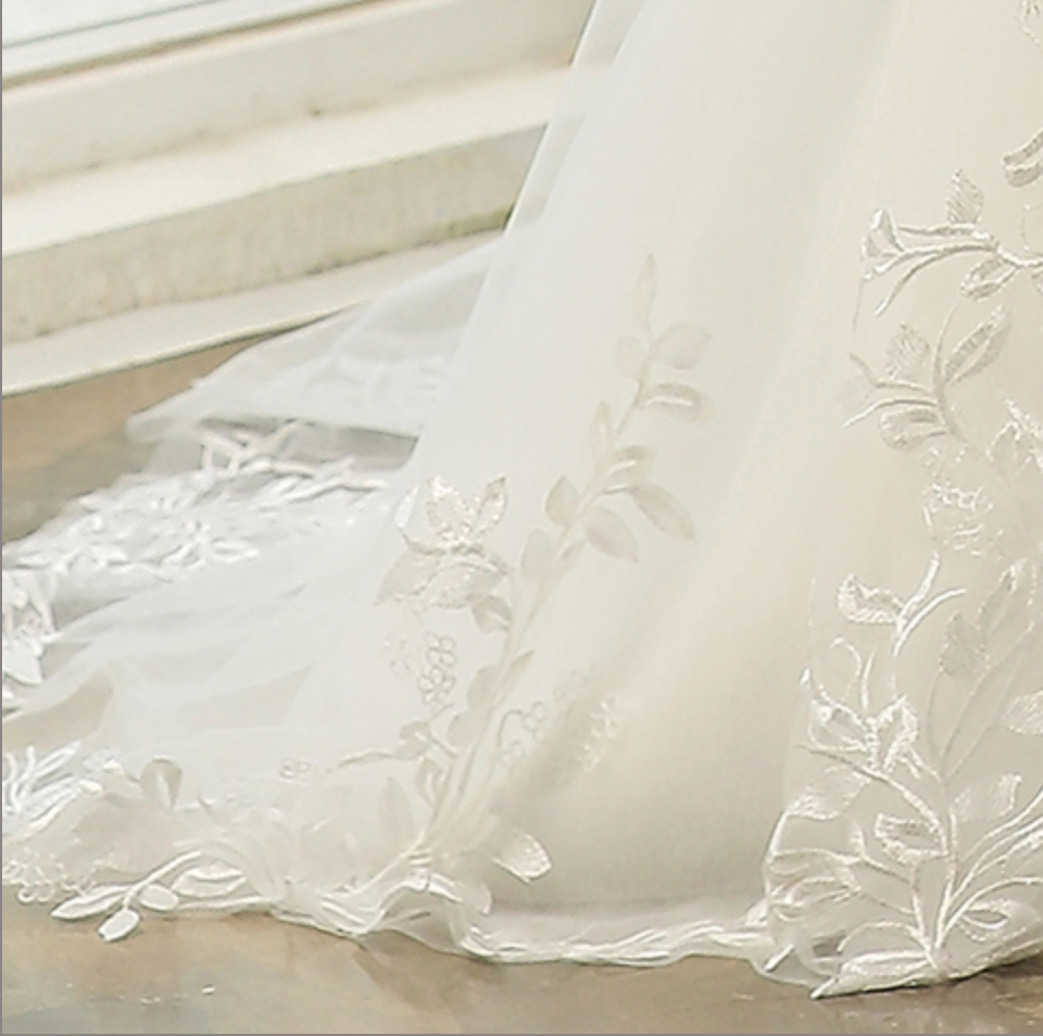 
                      
                        Appliquéd Straps Keyhole Back Bridal Gown
                      
                    