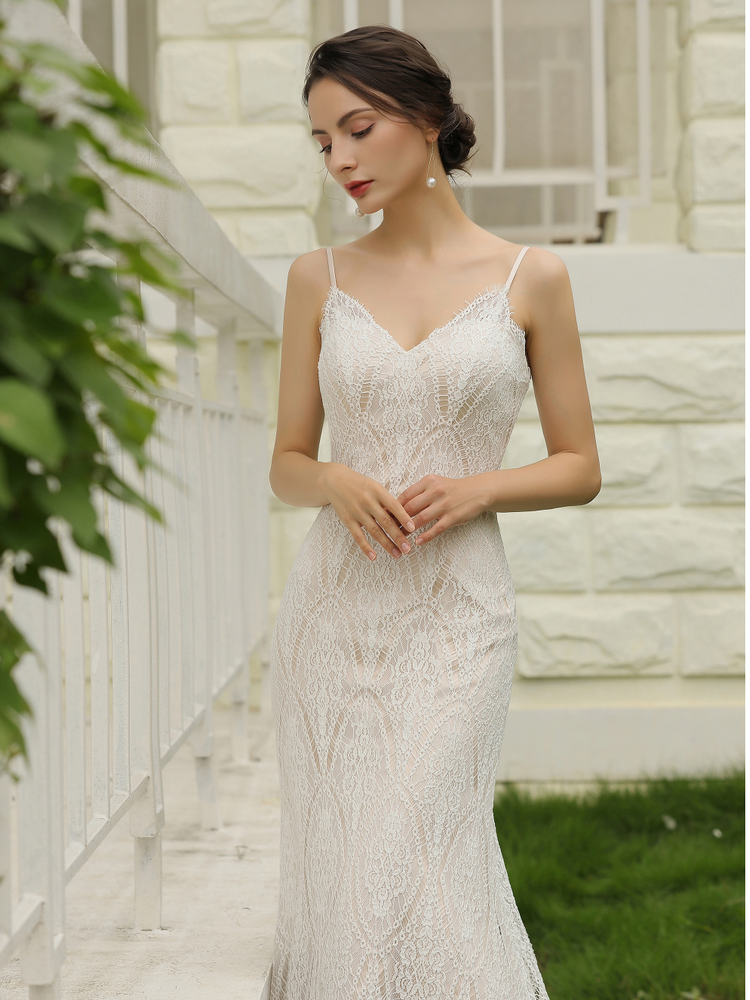 
                      
                        Spaghetti Straps Lace Sheath Wedding Gown
                      
                    