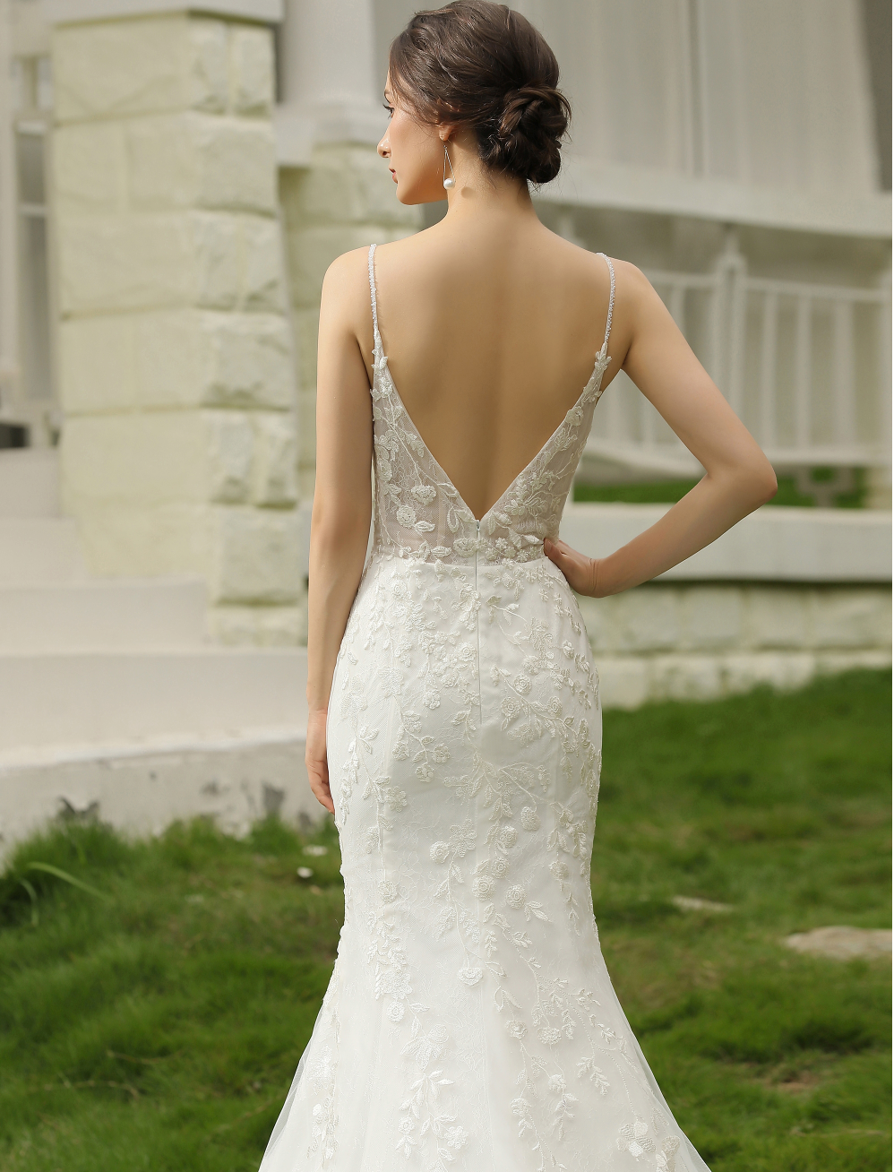 Load image into Gallery viewer, Spaghetti Beading Strap Fit To Flare Wedding Dress
