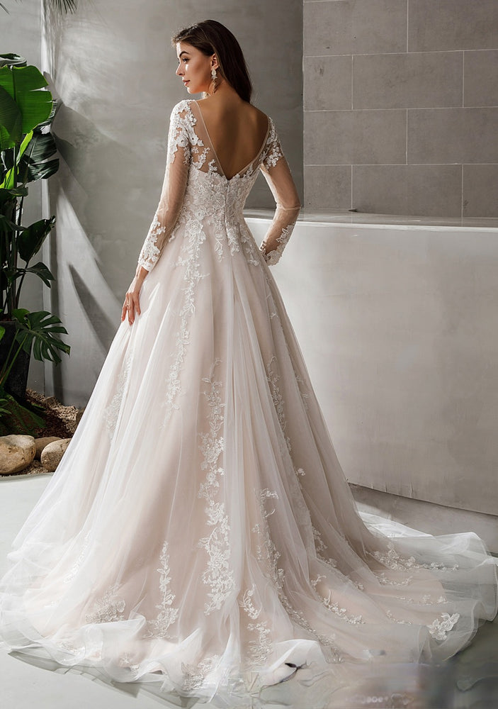 
                      
                        Classic Princess Wedding Dress With V-Neck and Long Sleeves
                      
                    