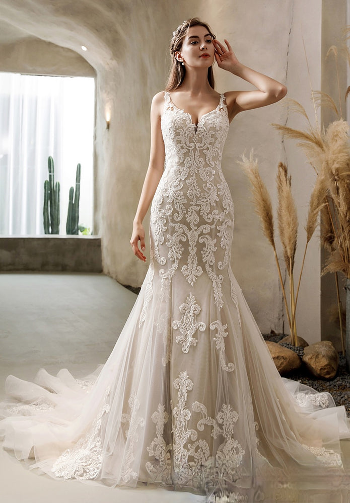 
                      
                        Vintage Lace Fit and Flare Wedding Dress With Court Train
                      
                    