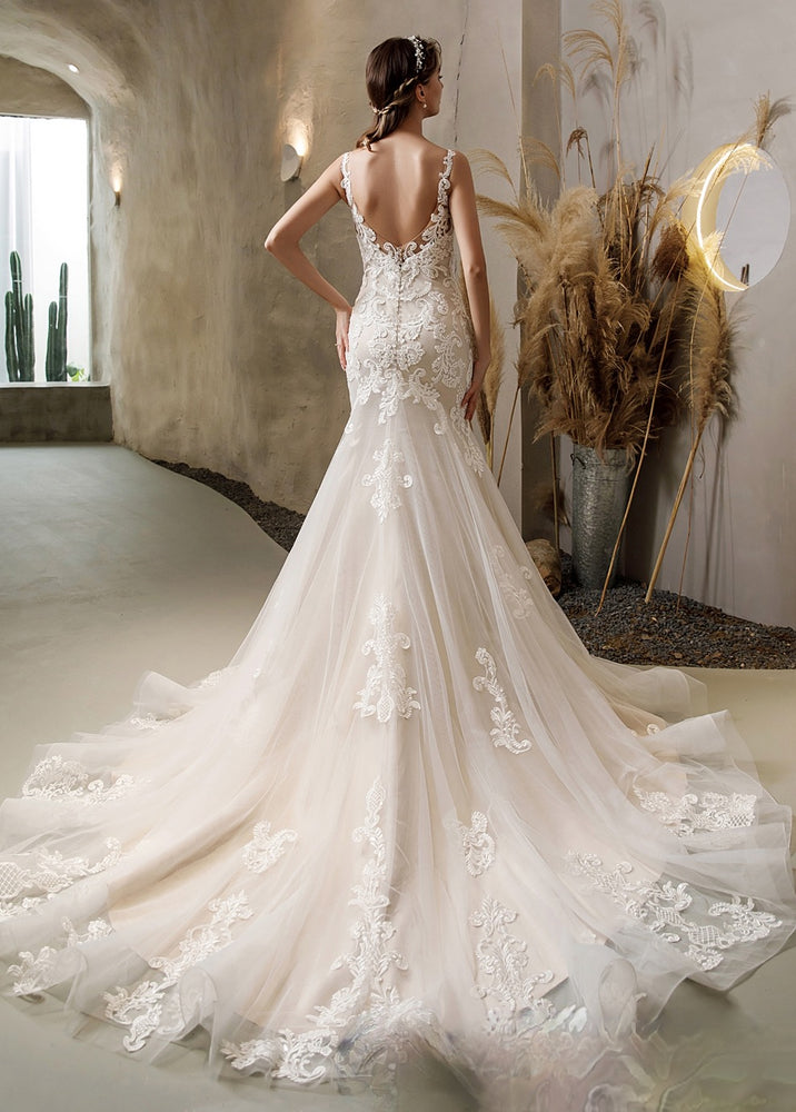 
                      
                        Vintage Lace Fit and Flare Wedding Dress With Court Train
                      
                    