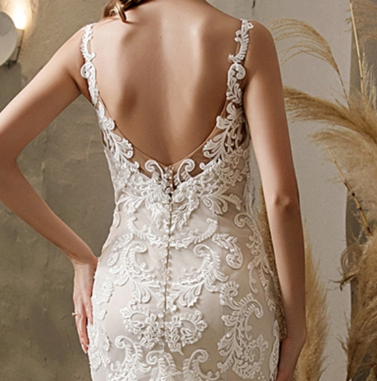 Vintage Lace Fit and Flare Wedding Dress With Court Train