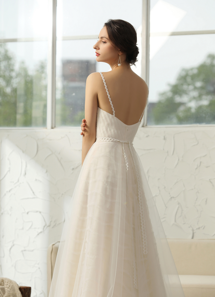 
                      
                        Simple Pleated A-line Wedding Dress With 3D Lace Underline
                      
                    