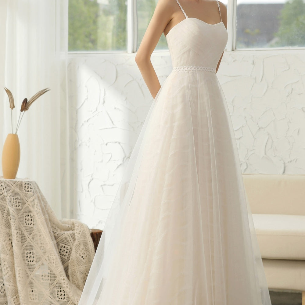 
                      
                        Simple Pleated A-line Wedding Dress With 3D Lace Underline
                      
                    