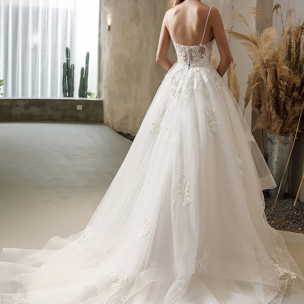 
                      
                        Ethereal Floral Lace Wedding Dress with Tiered Tulle Skirt
                      
                    