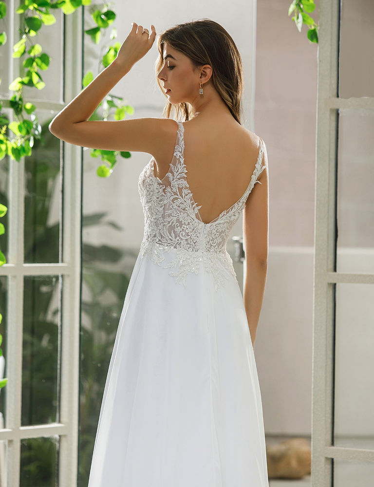 
                      
                        Simple Lace A-line Bridal Gown With Chiffon Skirt
                      
                    
