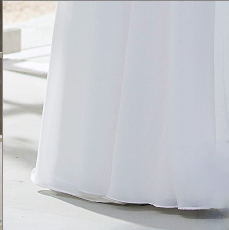 
                      
                        Simple Lace A-line Bridal Gown With Chiffon Skirt
                      
                    