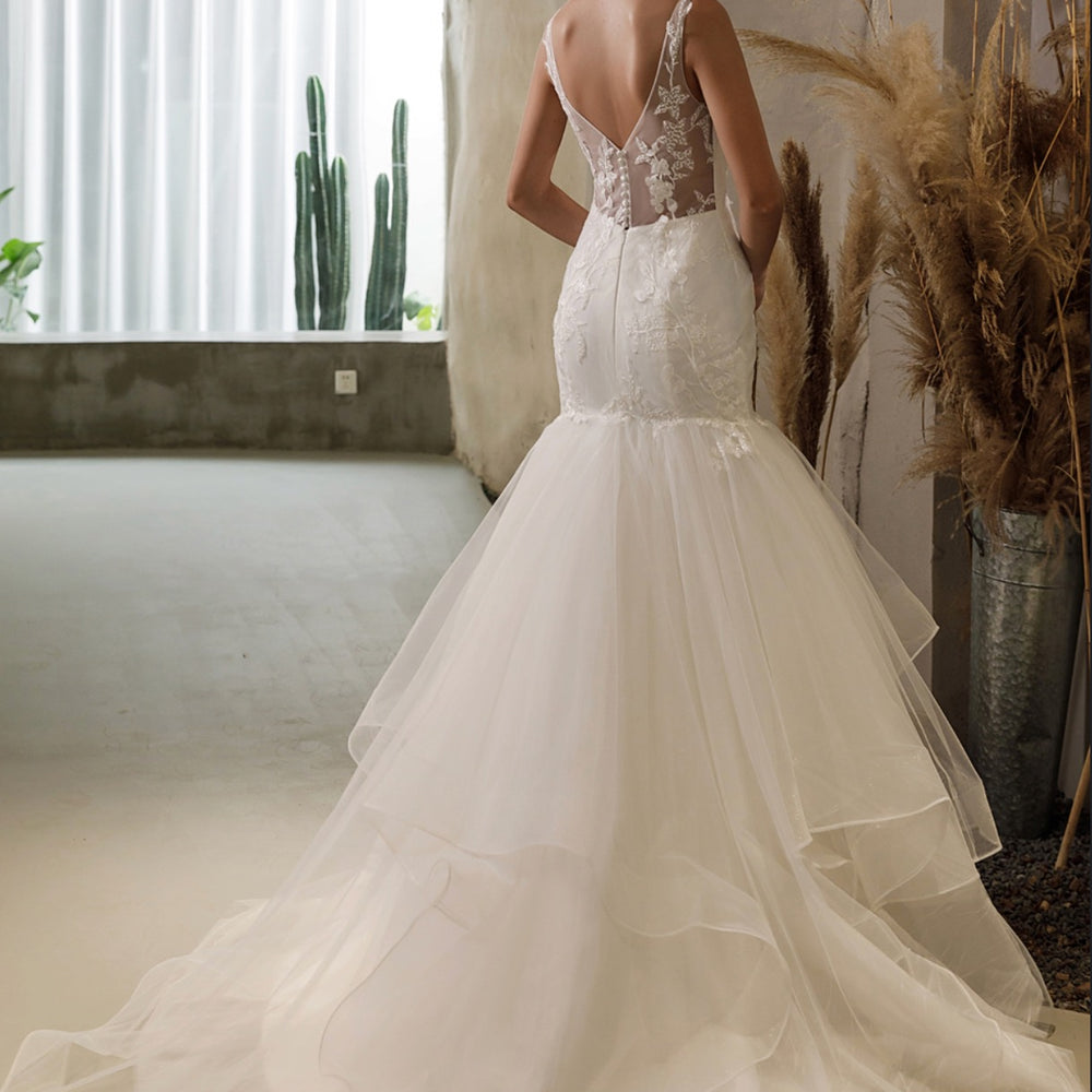 
                      
                        Beaded Lace Tulle Ruffled Mermaid Wedding Dress
                      
                    