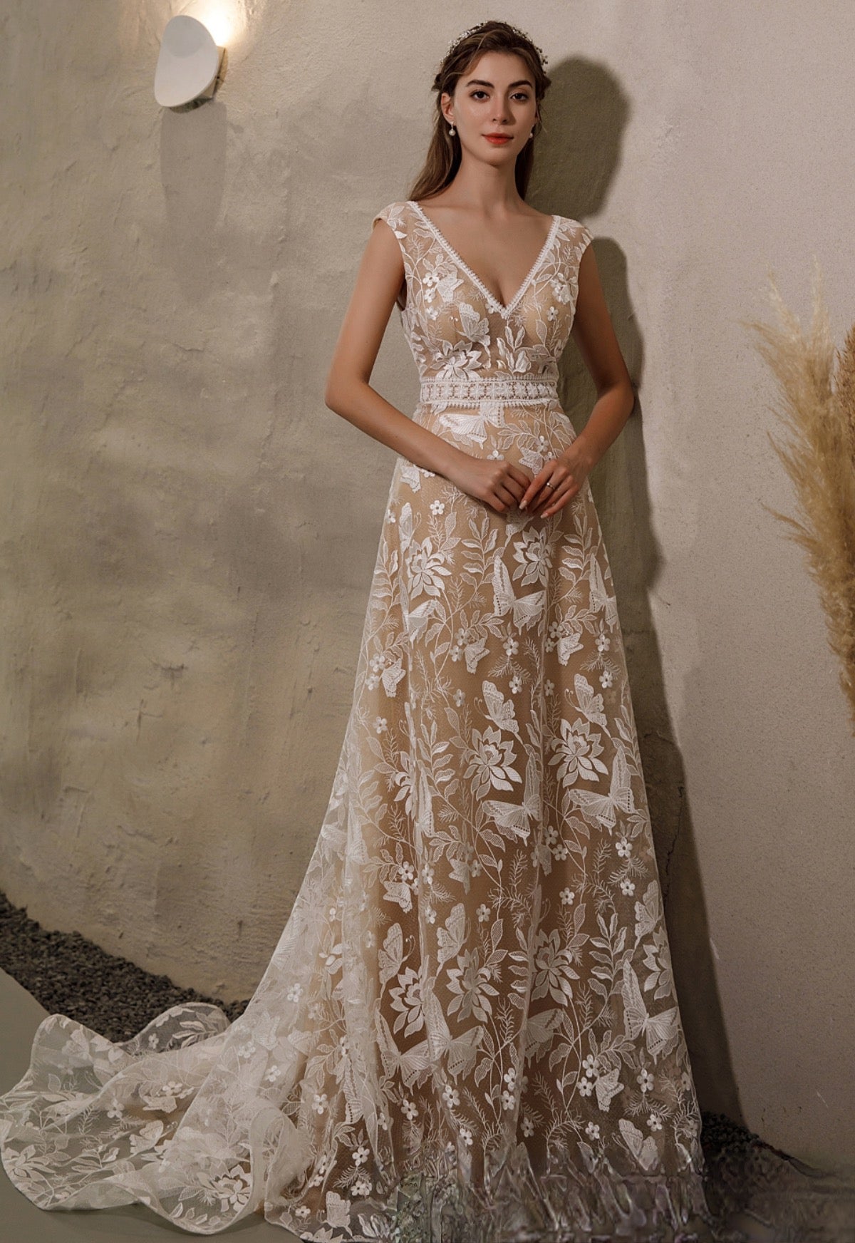 Luxurious Boho Illusion Lace Cap Sleeve Wedding Dress