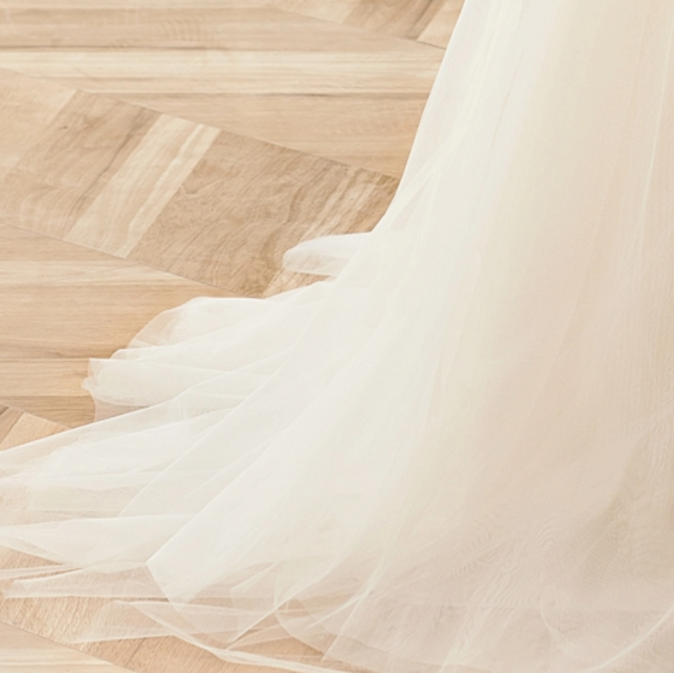 
                      
                        Champagne Romantic Spaghetti Straps A-Line Wedding Dress
                      
                    