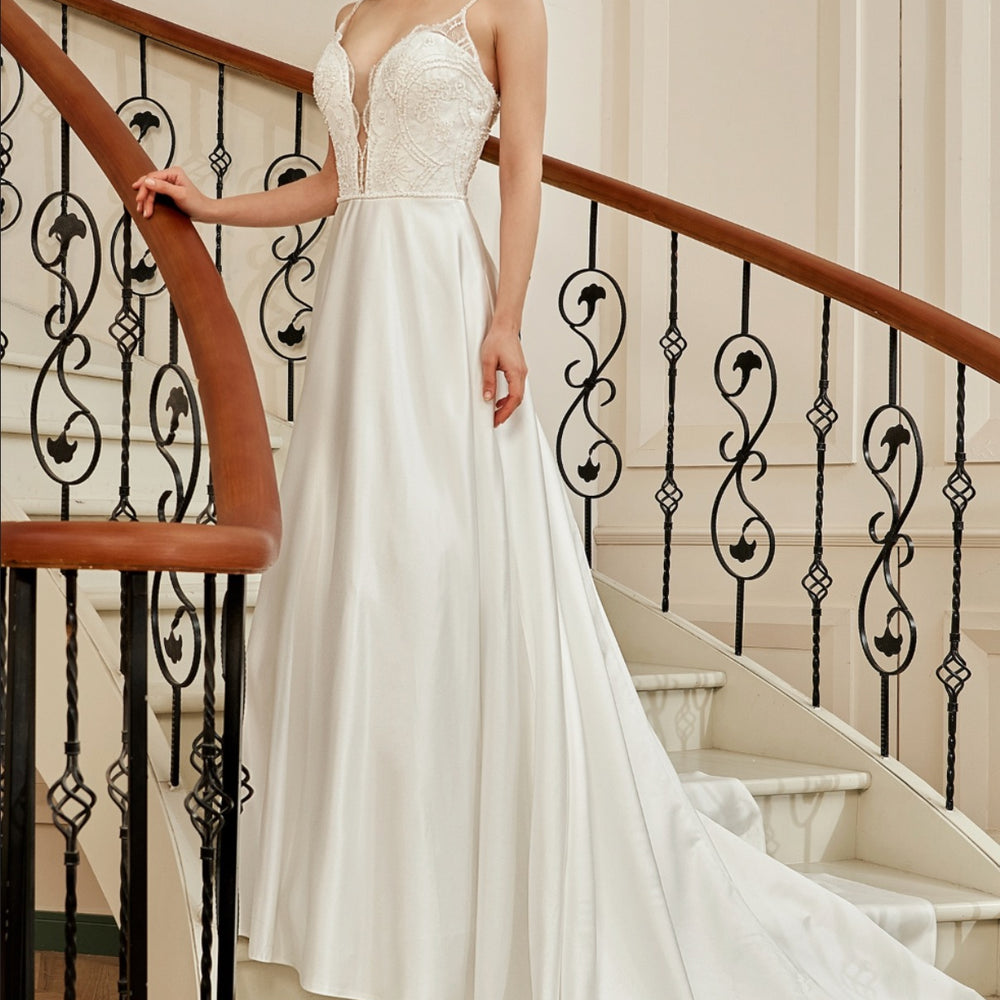 
                      
                        Beaded Deep V-Neckline Satin A-Line Pocket Wedding Dress
                      
                    