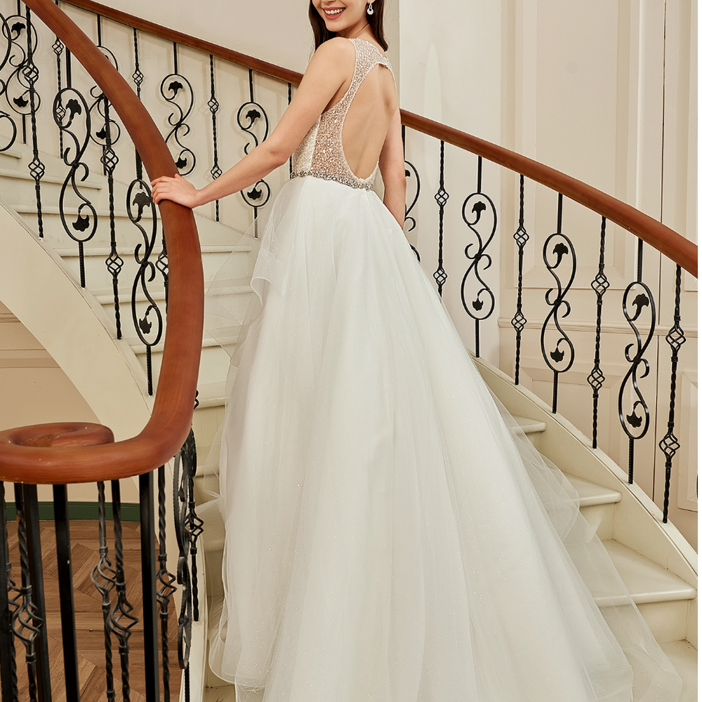 
                      
                        Shining Beaded Bodice Keyhole Back Ruffle Tulle Skirt Ball Gown
                      
                    