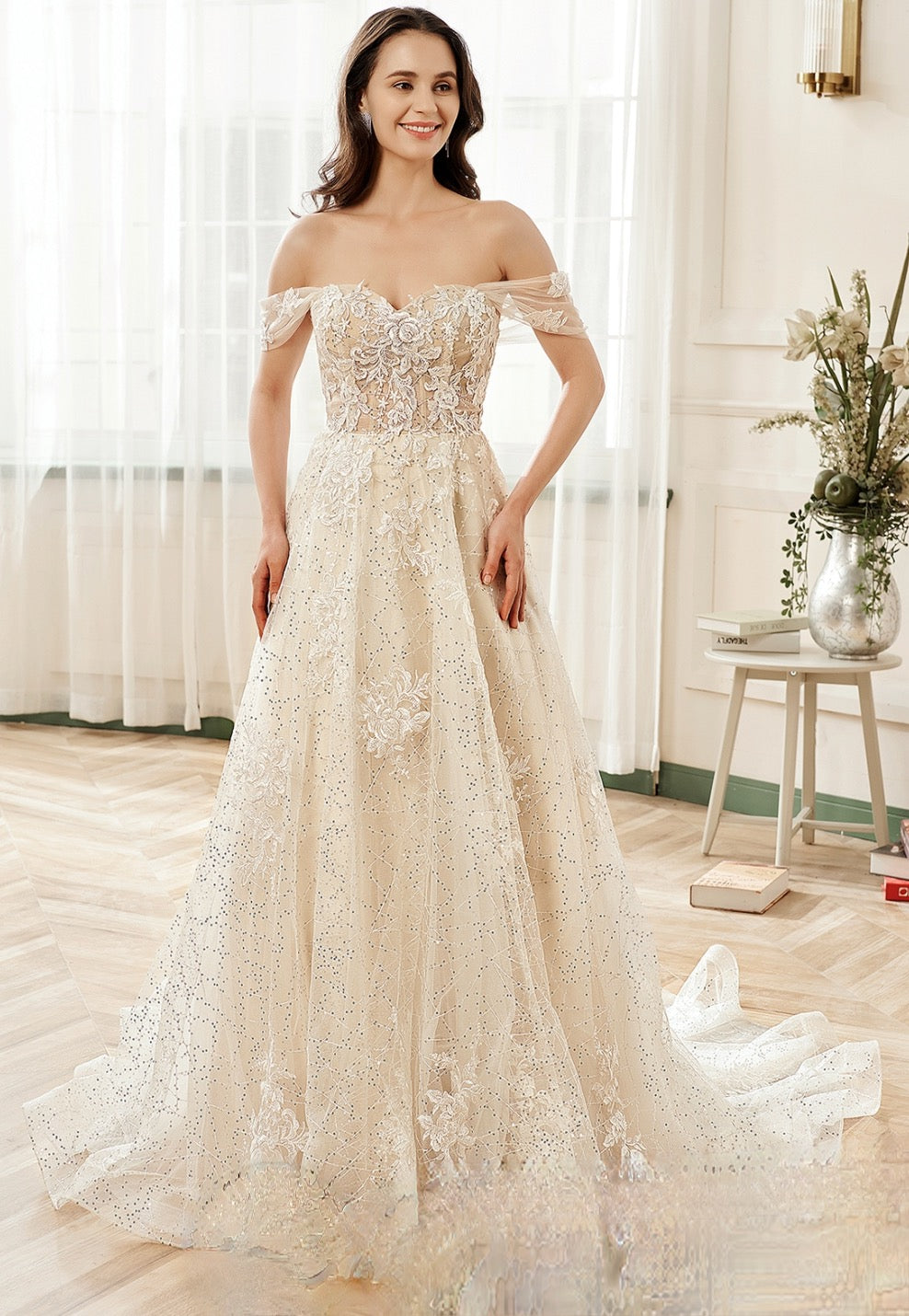 Floral Lace Sweetheart Sequin Tulle Wedding Dress With Detachable Straps