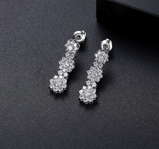 Load image into Gallery viewer, Rhinestone Crystals Cubic Zircon Bridal Jewelry Set Wedding Necklace Earring
