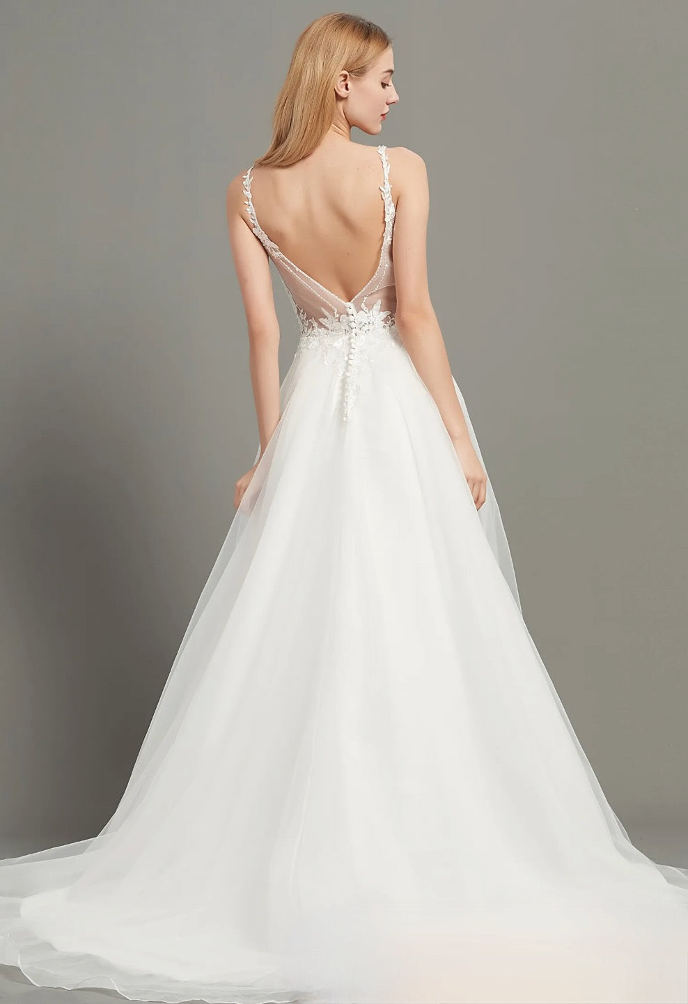 Load image into Gallery viewer, Sweetheart Bridal Wedding Gown With Low Back
