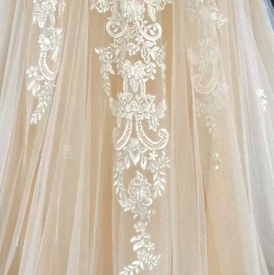 Feminine Floral Lace Fit and Flare Wedding Dress