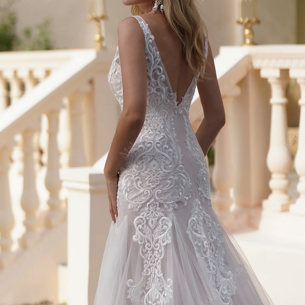 
                      
                        Scalloped Pink Lace V-Neck Godet Mermaid Bridal Gown
                      
                    