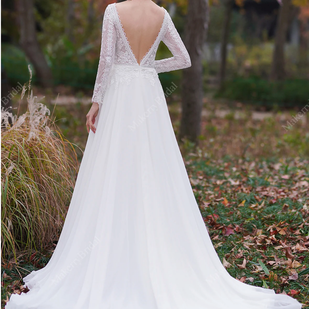 
                      
                        A-Line V-Neck Court Train Chiffon Wedding Dress
                      
                    
