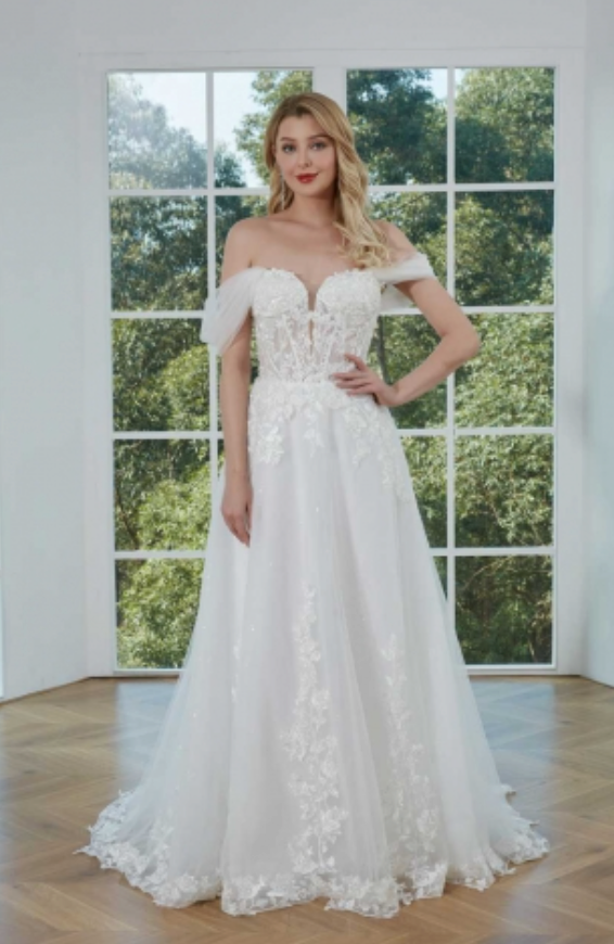 Load image into Gallery viewer, Floral Lace Tulle Bridal Wedding Dress
