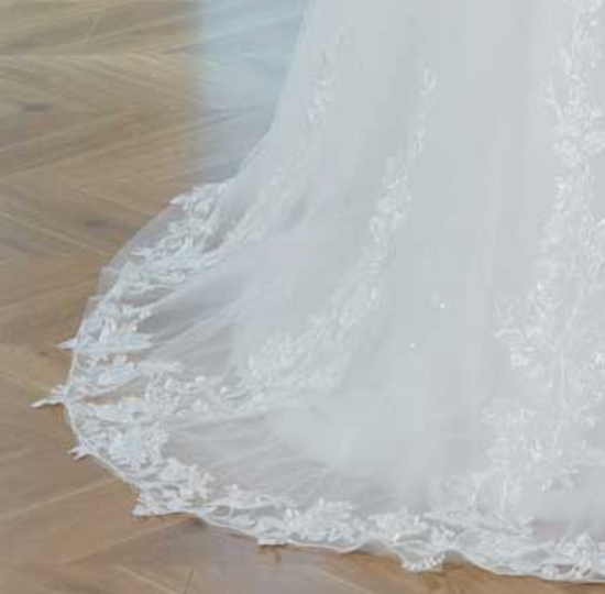 Load image into Gallery viewer, Floral Lace Tulle Bridal Wedding Dress
