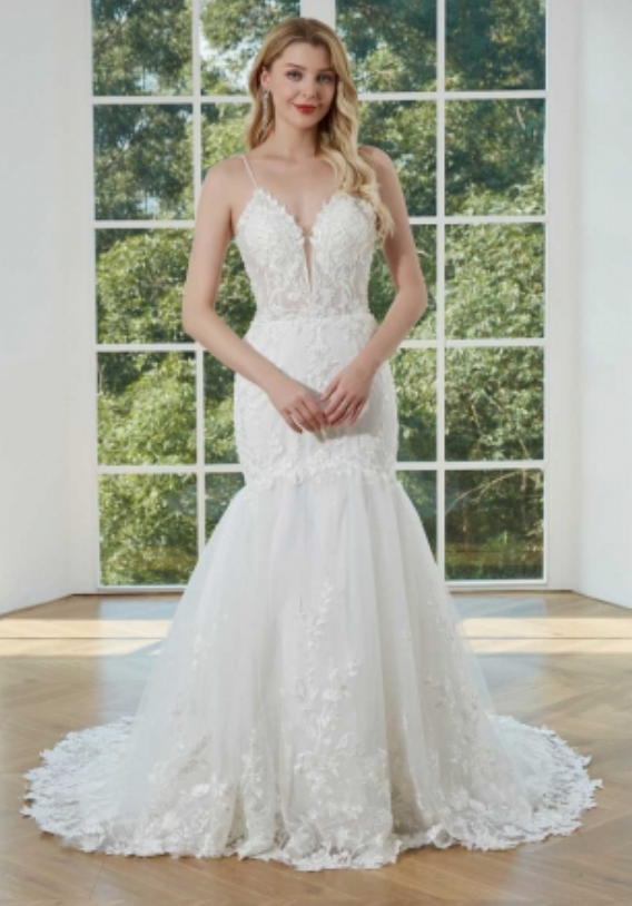 
                      
                        Tulle Lace Trumpet Bridal Gown with Button Back
                      
                    