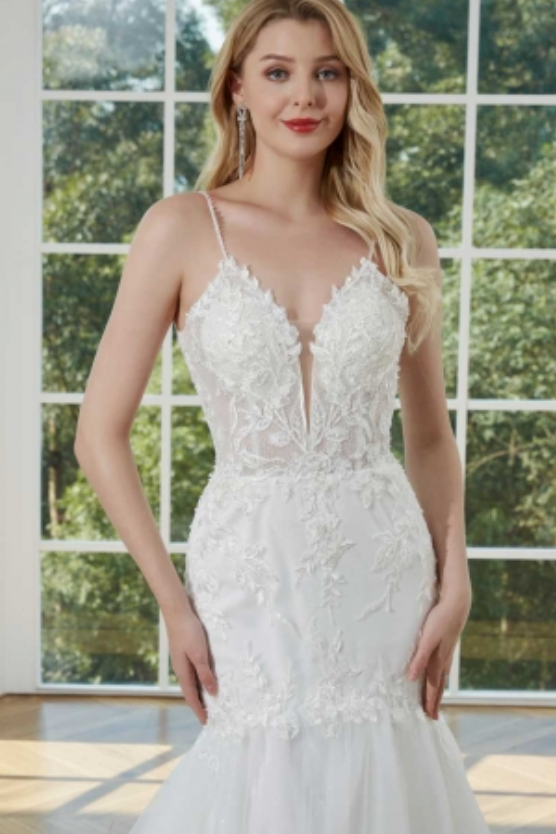 
                      
                        Tulle Lace Trumpet Bridal Gown with Button Back
                      
                    