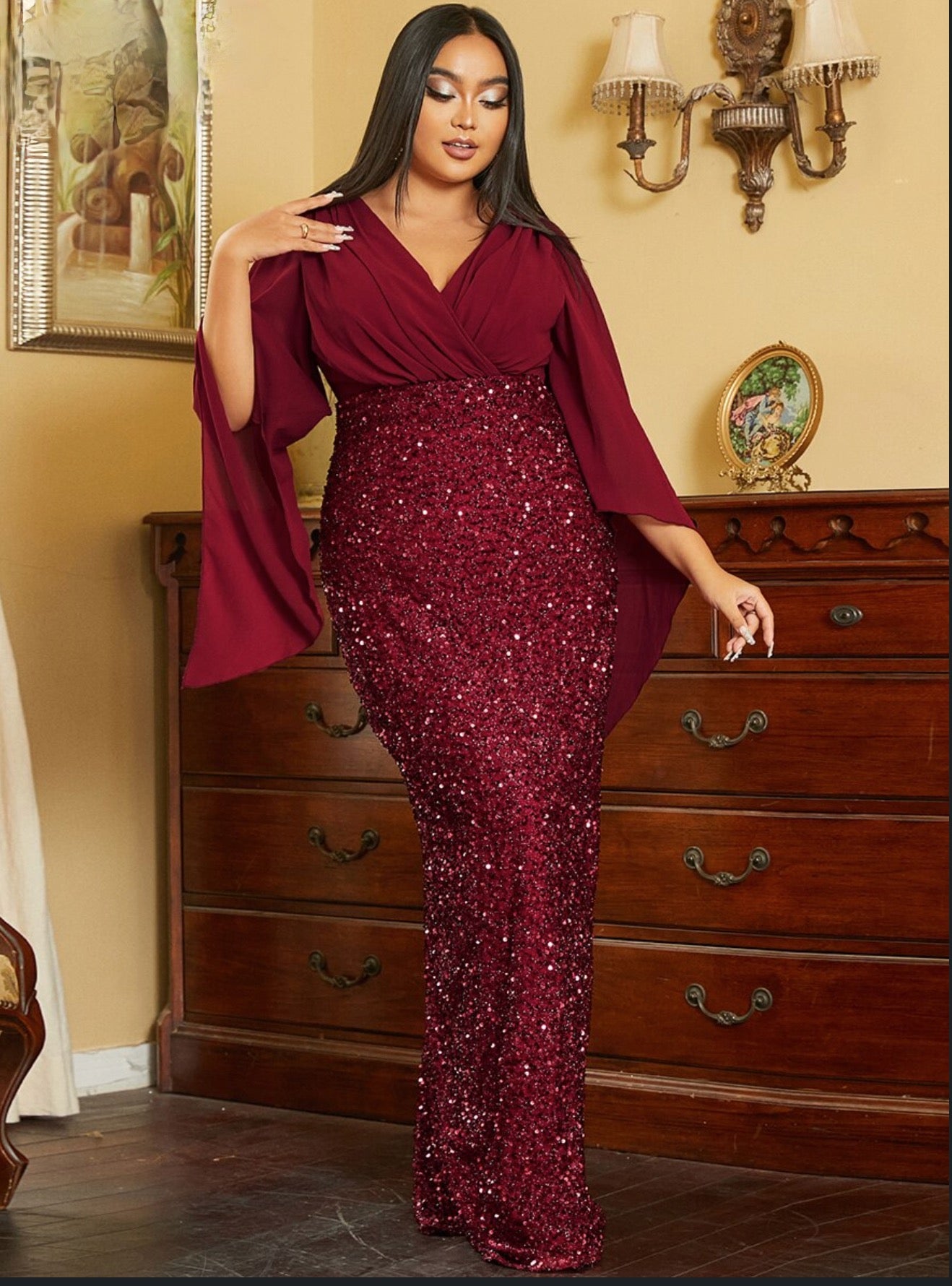 Elegant Plus Size Women's Evening Gown V-neck Flare Sleeves Slit Sequin Party Dress