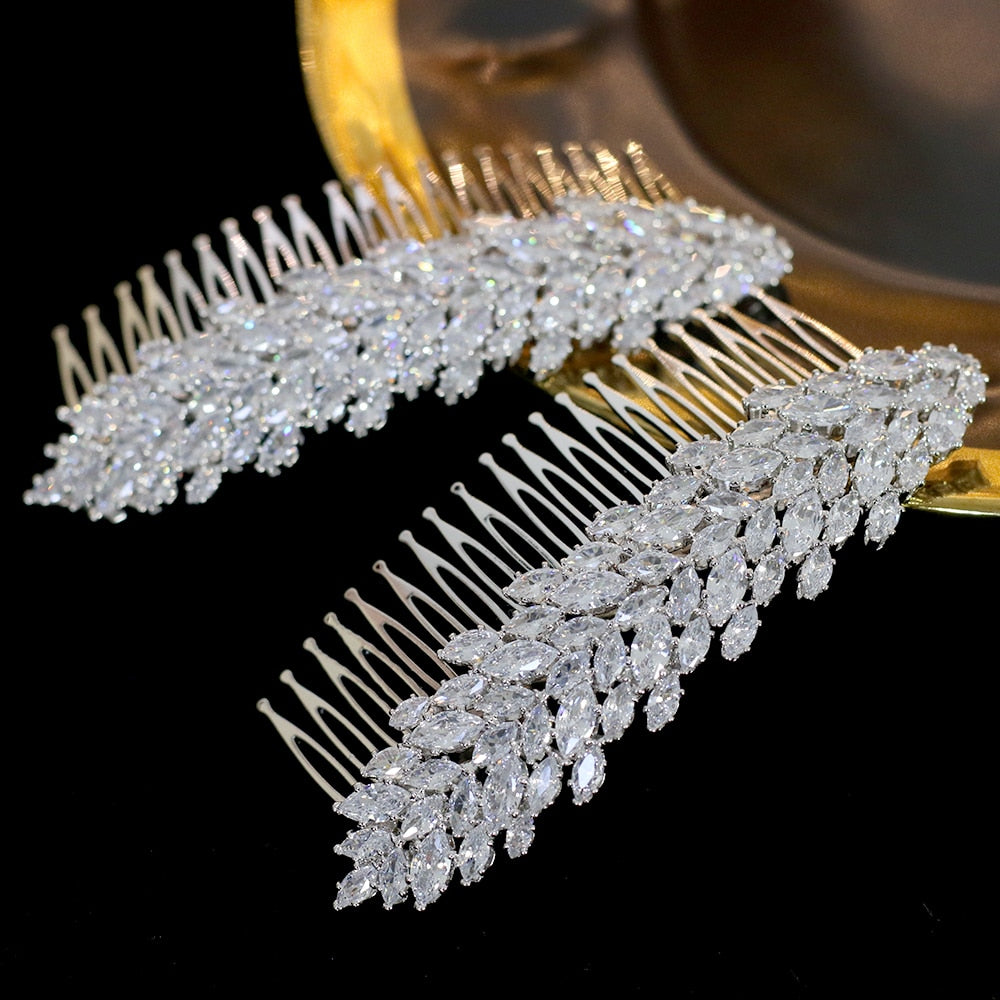 
                      
                        Cubic Zirconia Bridal Comb Wedding Day Hair Accessory - TulleLux Bridal Crowns &  Accessories 
                      
                    