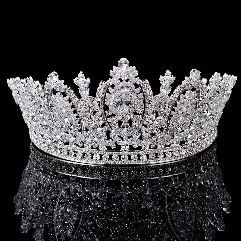 Classic Princess Crown Elegant Wedding Bridal Pageant Tiara Crown - TulleLux Bridal Crowns &  Accessories 