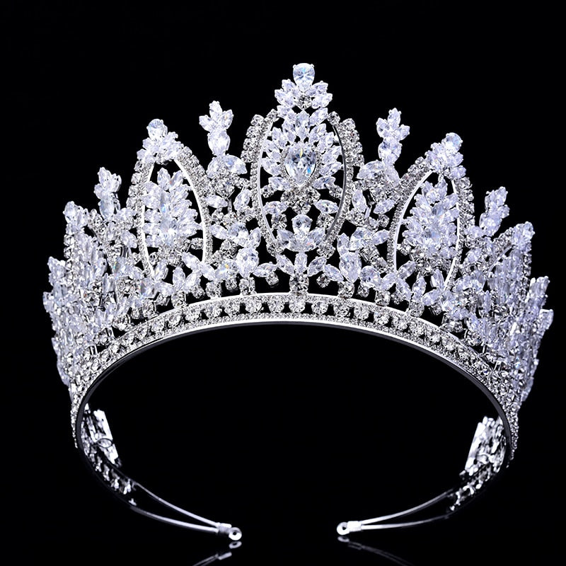 
                      
                        Classic Princess Crown Elegant Wedding Bridal Pageant Tiara Crown - TulleLux Bridal Crowns &  Accessories 
                      
                    