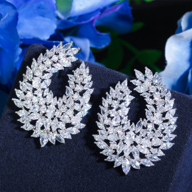 
                      
                        Luxury Paved Cubic Zirconia Water Drop Earrings - TulleLux Bridal Crowns &  Accessories 
                      
                    