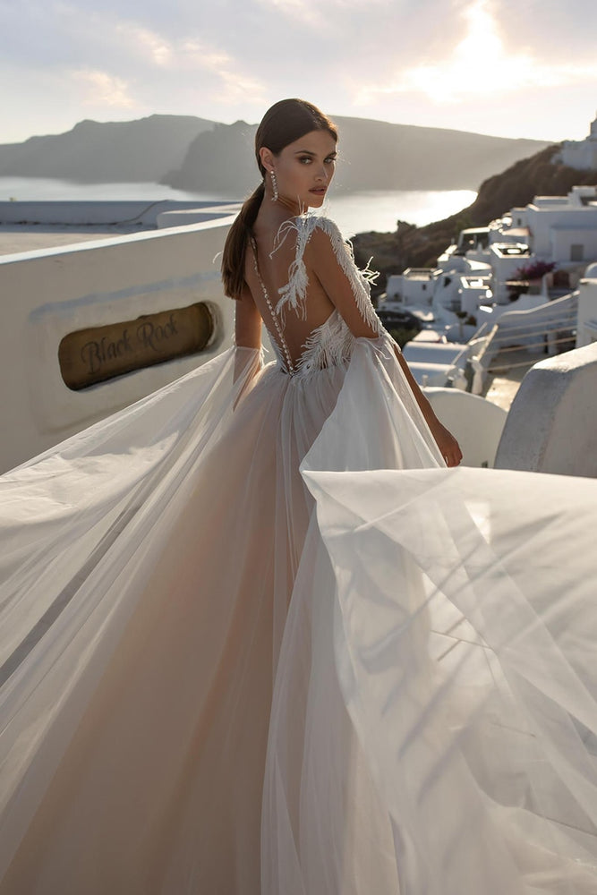 
                      
                        Tulle Plume Lace Wedding Gown Vestido De Noiva - TulleLux Bridal Crowns &  Accessories 
                      
                    