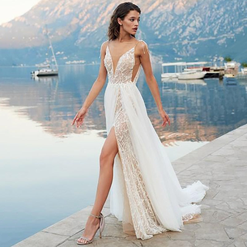 Boho Beach Wedding Dress Sexy Illusion Lace Tulle V Neck Backless Bridal  Gown