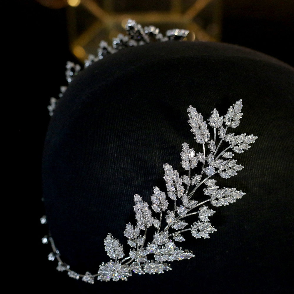 
                      
                        Cubic Zirconia Leaf Tiara Wedding Headband - TulleLux Bridal Crowns &  Accessories 
                      
                    