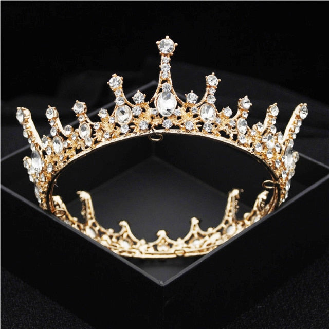
                      
                        Multiple Colors Full Round Crystal Queen Crown
                      
                    
