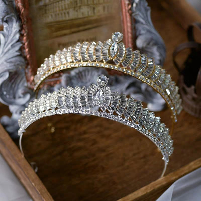 Load image into Gallery viewer, Fabulous Plated Crystal Bride Tiara Crowns Wedding  Headpieces  Hair Accessories - TulleLux Bridal Crowns &amp;amp;  Accessories 
