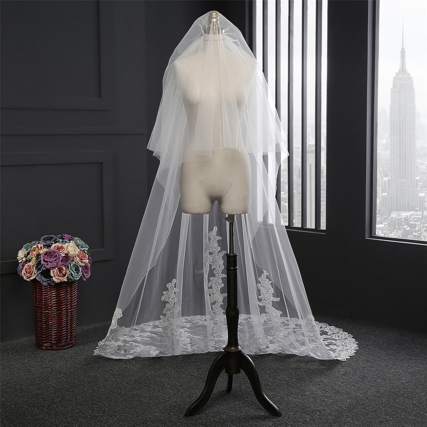 Scalloped Lace Edge Two Layer Cathedral Bridal Wedding Veil - TulleLux Bridal Crowns &  Accessories 