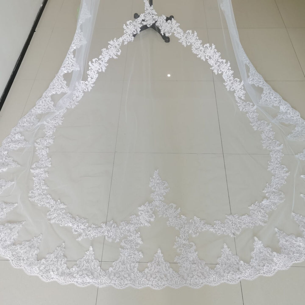 
                      
                        One Layer Heart Lace Appliques Cathedral Wedding Bridal Veil - TulleLux Bridal Crowns &  Accessories 
                      
                    