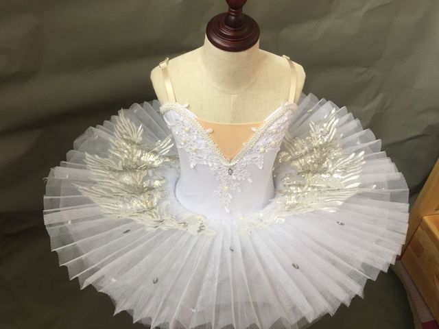 
                      
                        White Swan Lake Tutu For Child Adult Women Ballerina Dance Costume
                      
                    