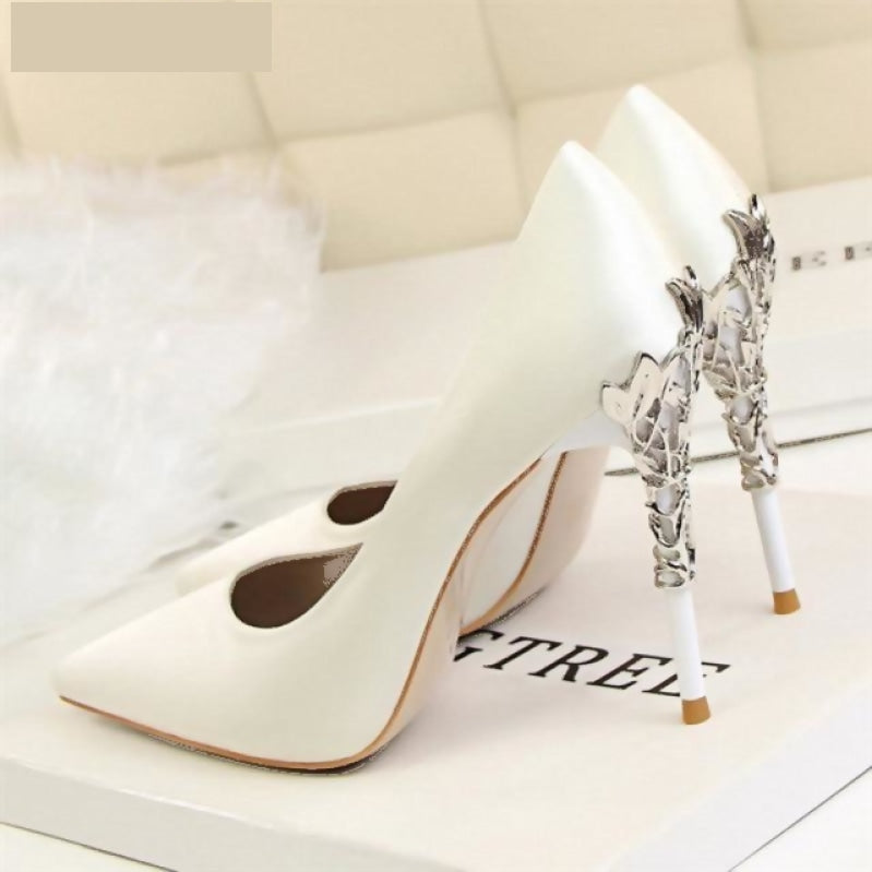 
                      
                        Decorative Ornate High Heel Pumps in Various Colors - TulleLux Bridal Crowns &  Accessories 
                      
                    